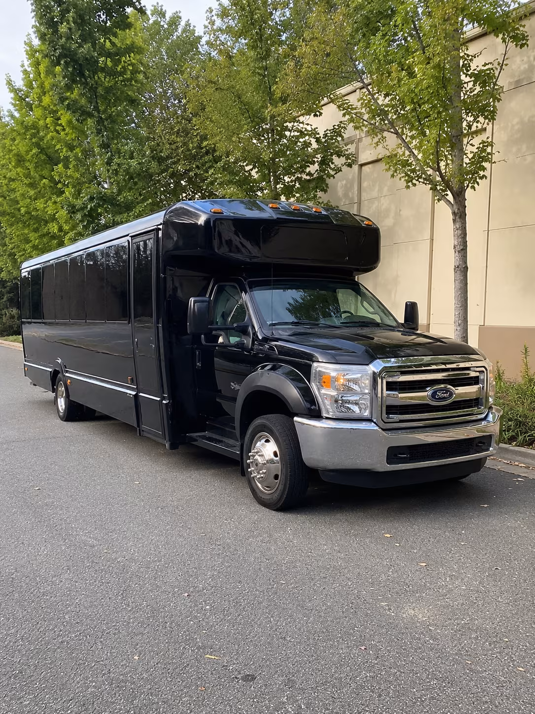 Hampton Birthday, Sweet 16, & Quinceañera Party Bus Rentals