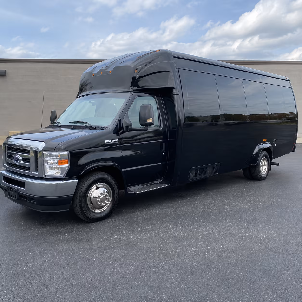 Hampton Birthday, Sweet 16, & Quinceañera Transportation group transportation