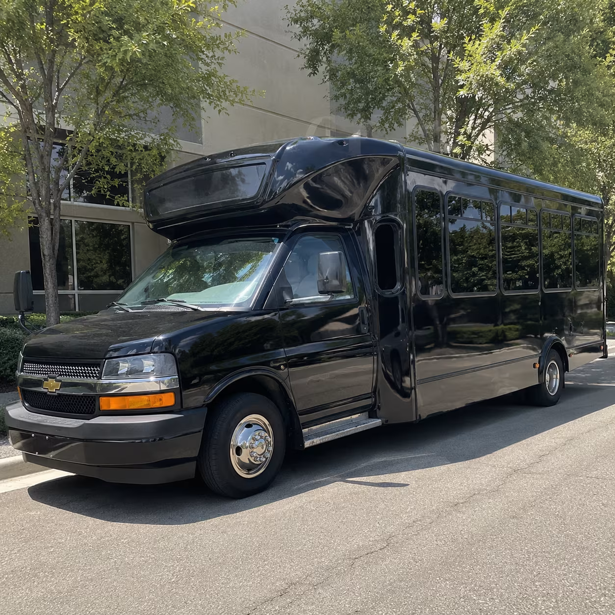 Hampton Winery Tour & Pub Crawl Transportation party bus exterior