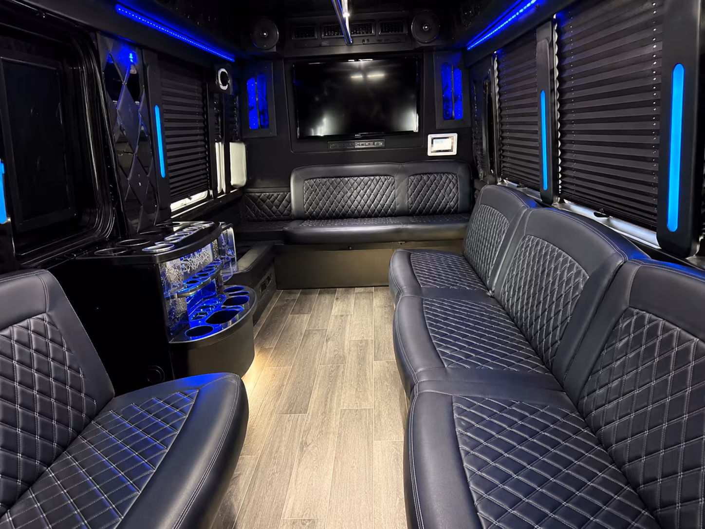 Suffolk Birthday, Sweet 16, & Quinceañera Party Bus Rentals