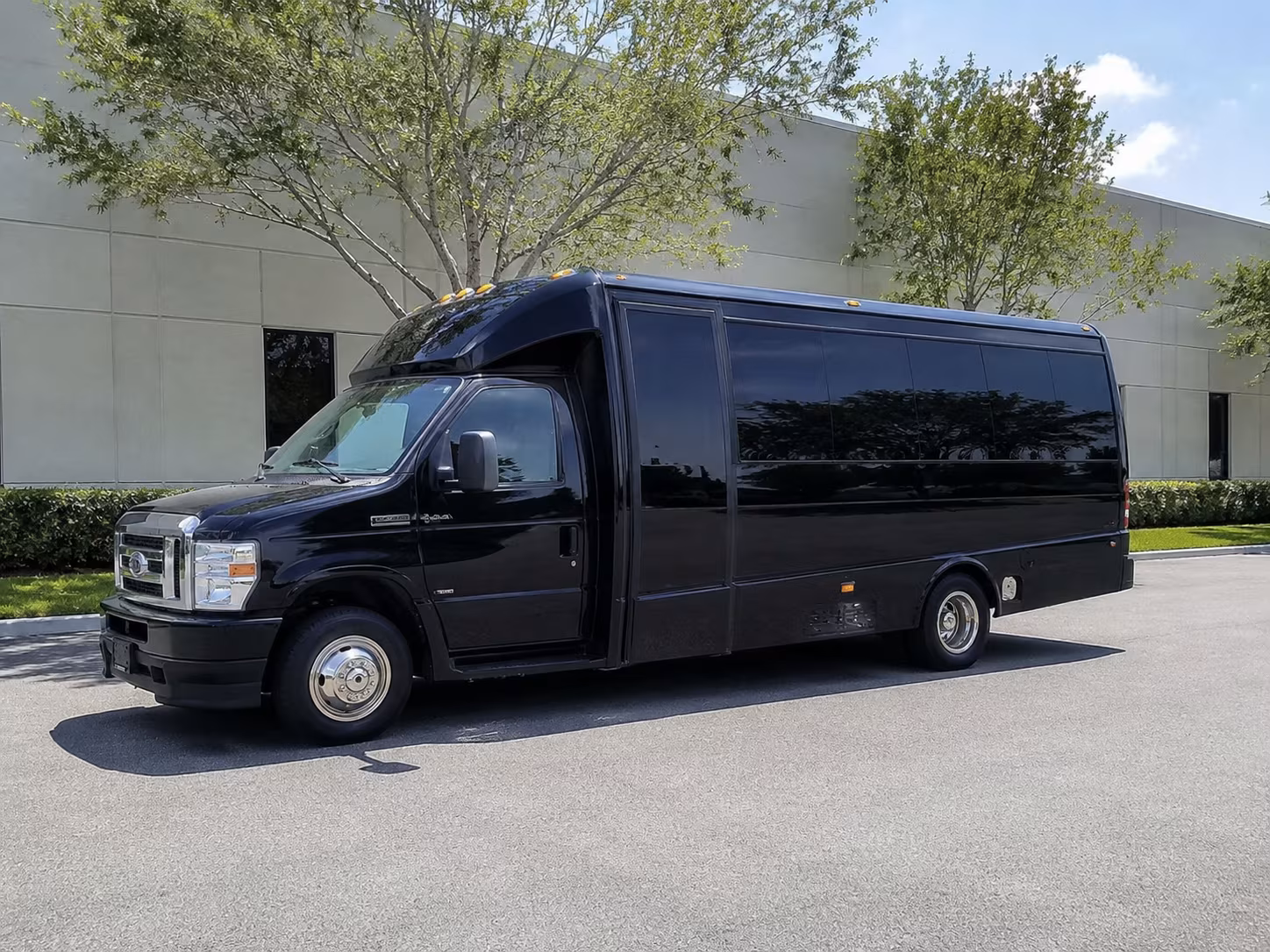 Suffolk Wedding Transportation & Shuttle Service