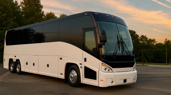 hampton winery tour and pub crawl party bus rentals